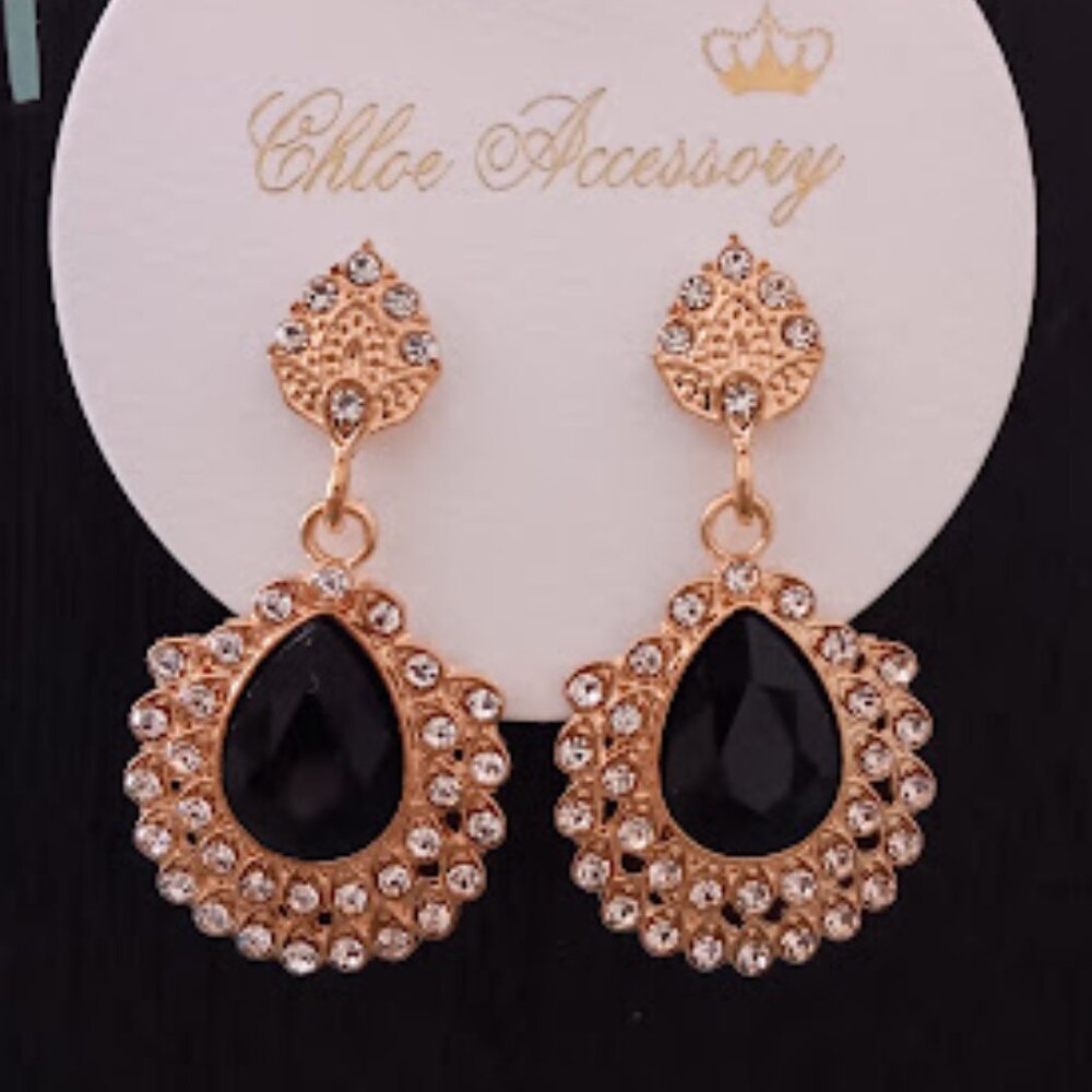 CHLOE ACCESSORY Glamorous Gold Black & Clear Crystal Pear Shaped Drop Earrings - Picture 1 of 3